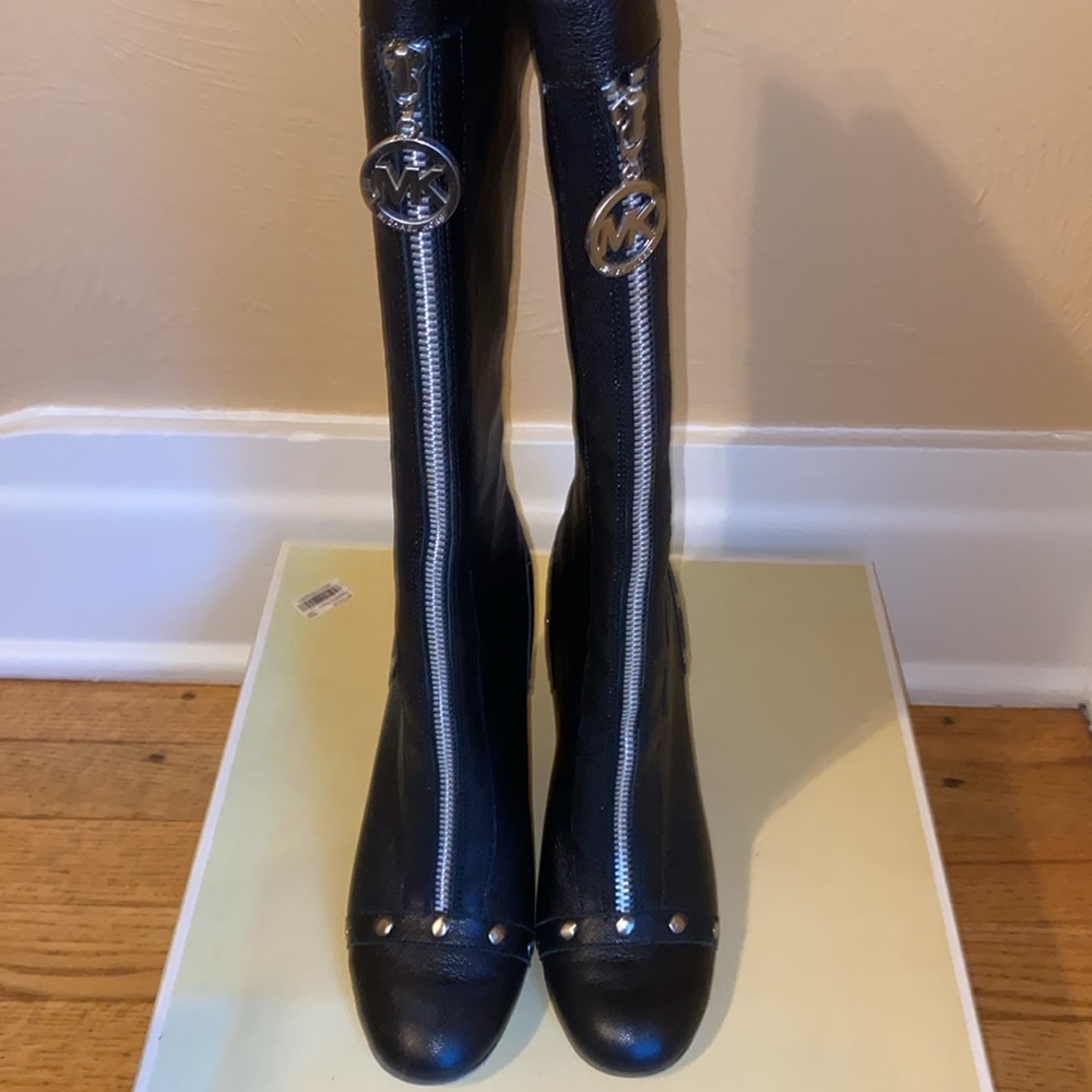 MICHAEL 🖤Michael Kors Fulton Tall Zip Boot - Black Leather 🖤